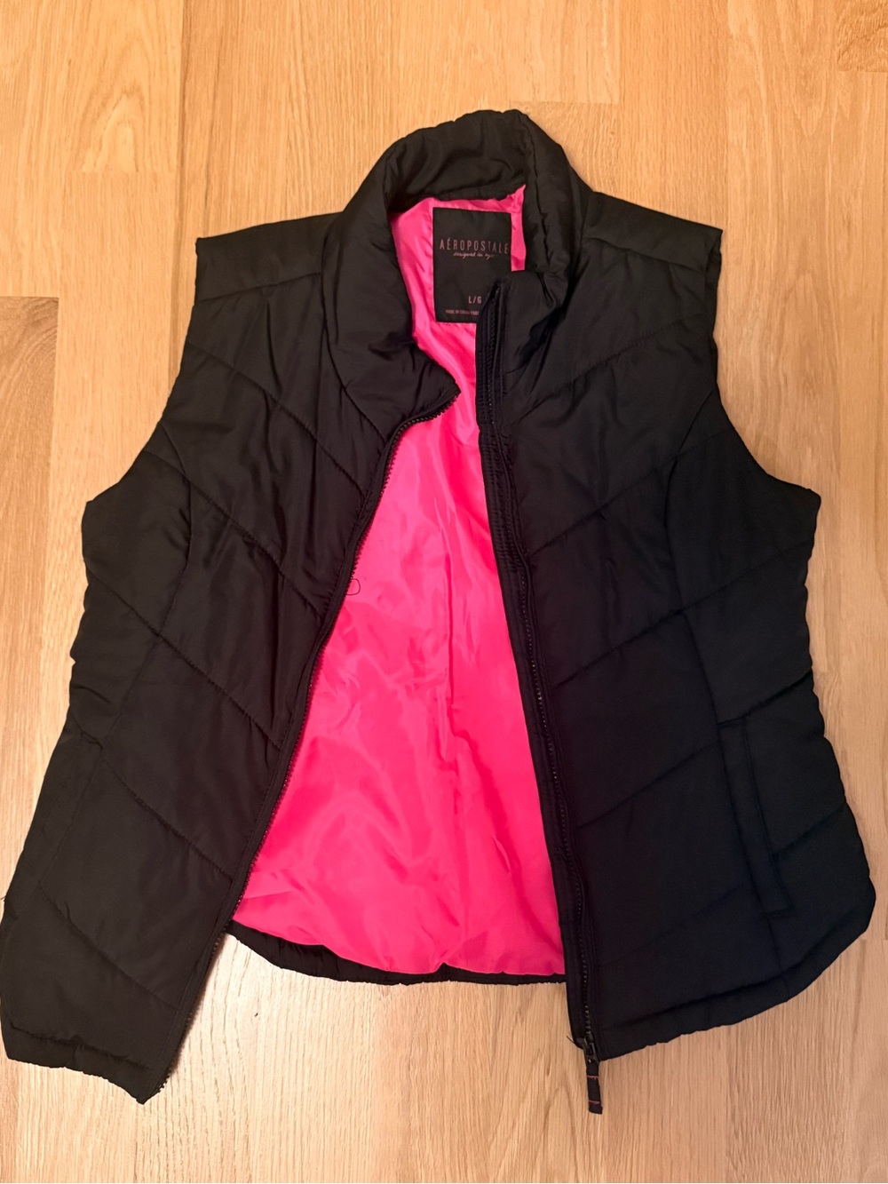 Aeropostale Women's Black Puffer Vest with Pink Lining
